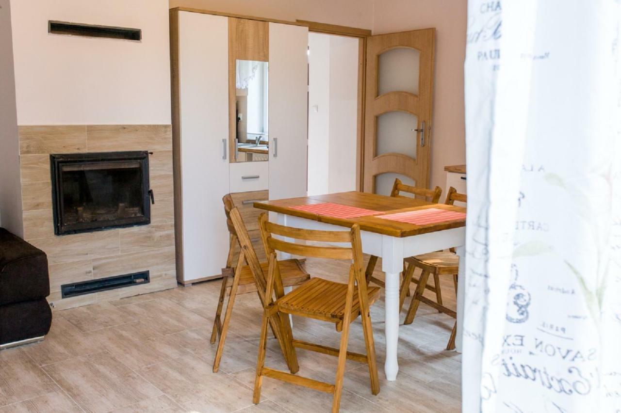 Apartament Przy Kamiennej Chacie Zalewo  Extérieur photo